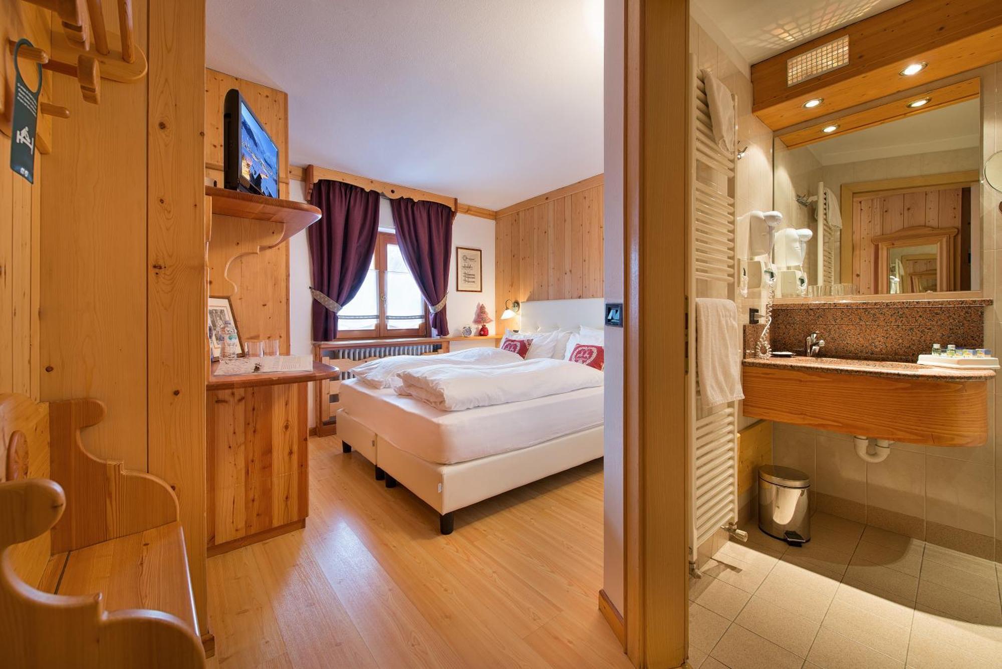 Hotel Posta Livigno Luaran gambar