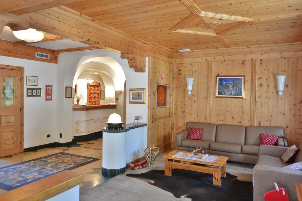 Hotel Posta Livigno Luaran gambar